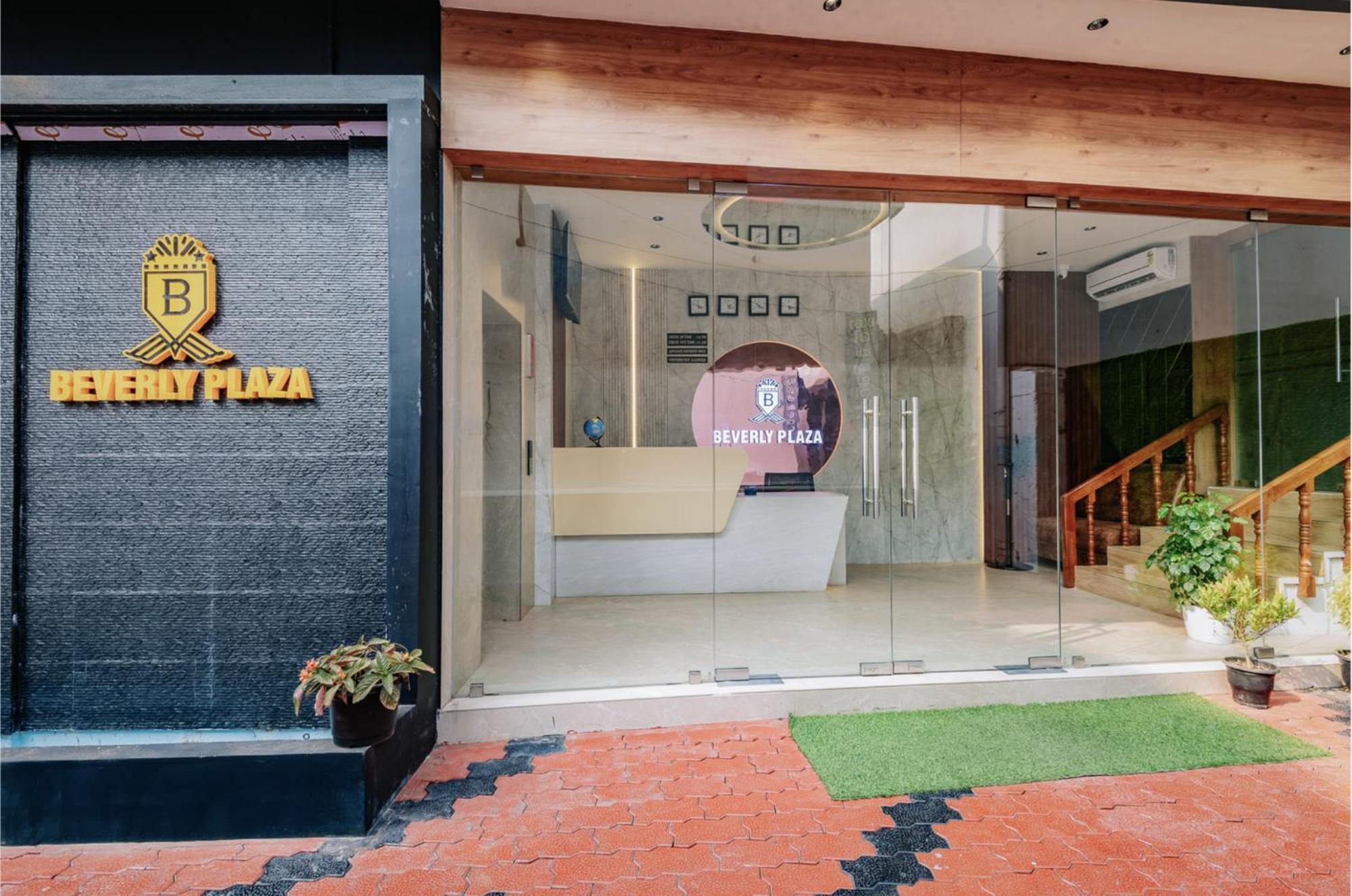 Hotel Beverly Plaza 코지코드 외부 사진