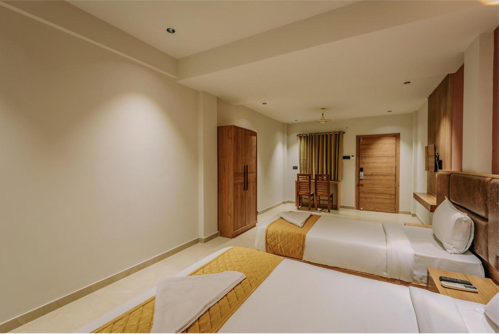 Hotel Beverly Plaza 코지코드 외부 사진