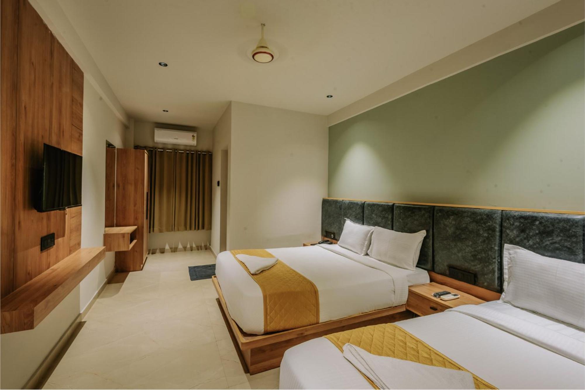 Hotel Beverly Plaza 코지코드 외부 사진
