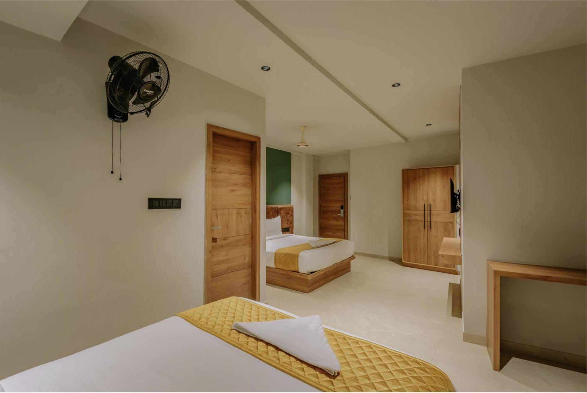 Hotel Beverly Plaza 코지코드 외부 사진