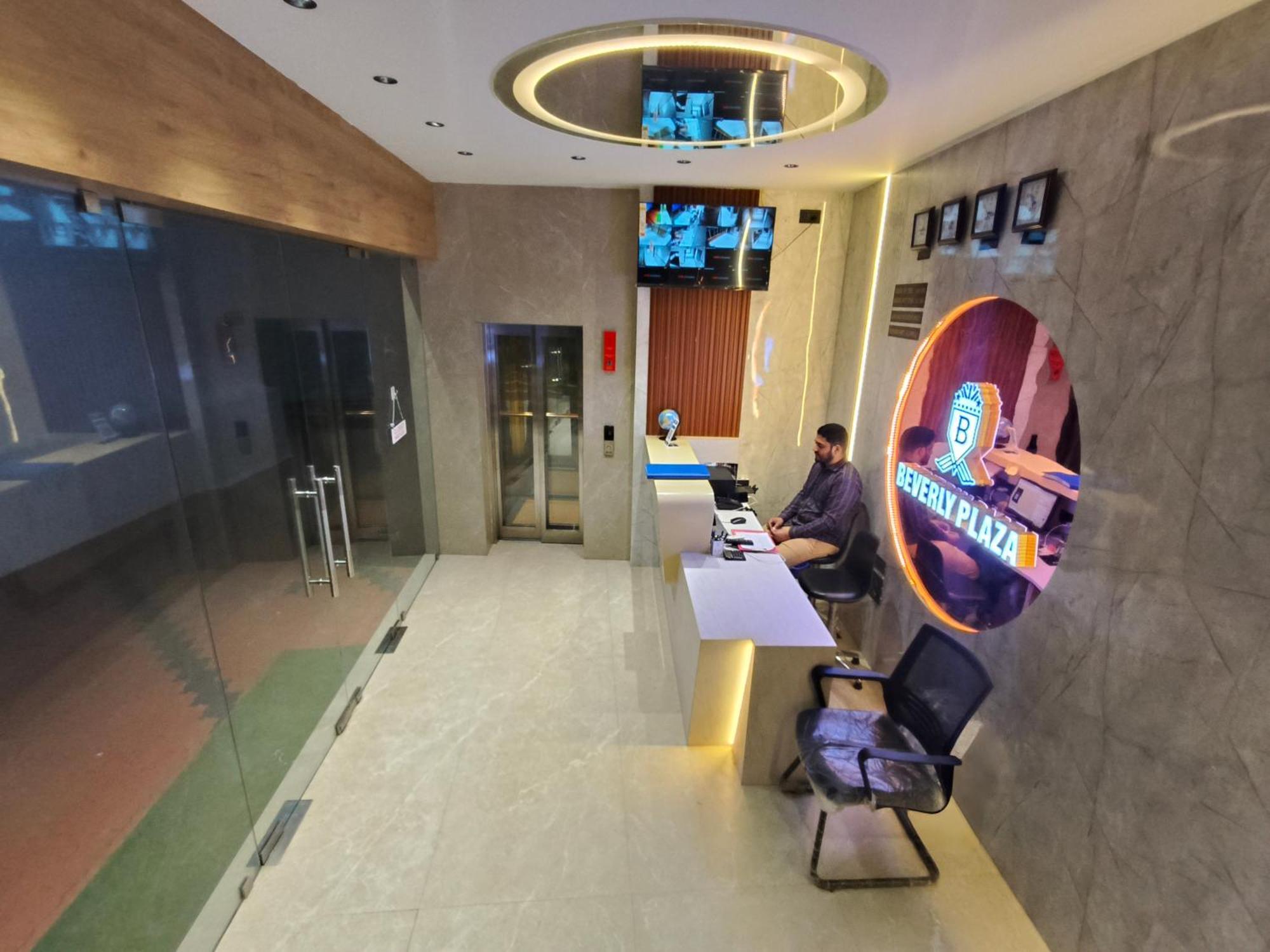 Hotel Beverly Plaza 코지코드 외부 사진